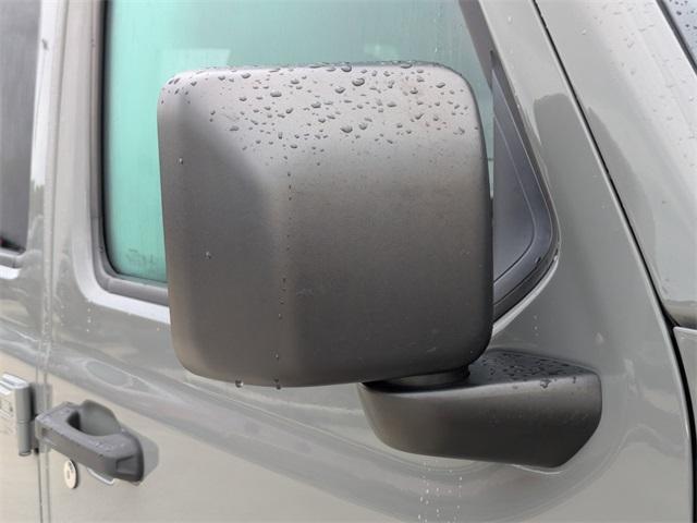 used 2021 Jeep Gladiator car, priced at $38,454