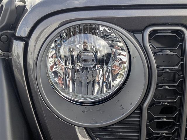 new 2025 Jeep Wrangler car, priced at $48,082