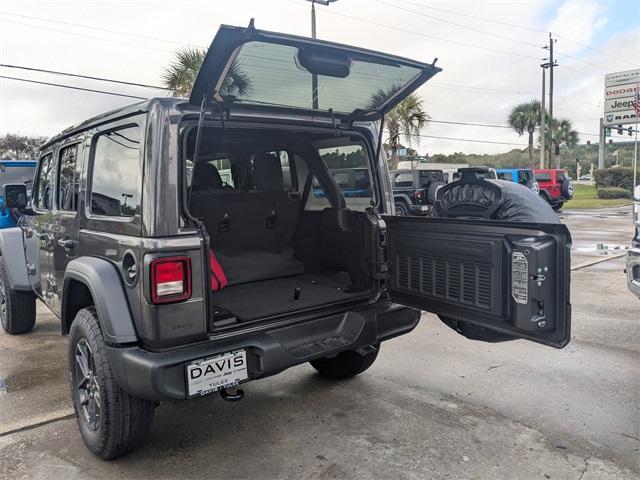new 2025 Jeep Wrangler car, priced at $48,082