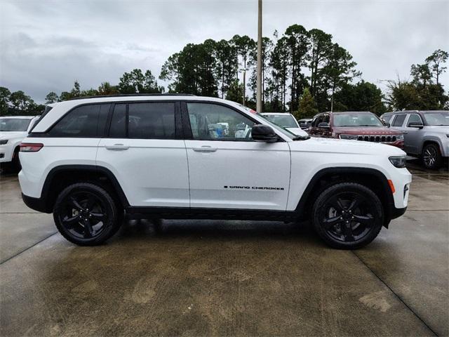 used 2023 Jeep Grand Cherokee car, priced at $34,254