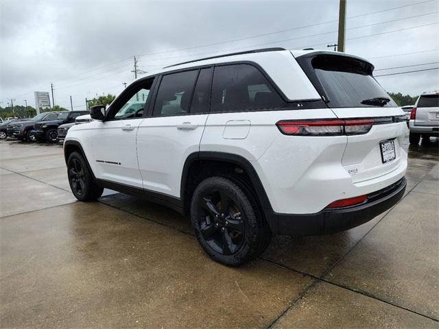 used 2023 Jeep Grand Cherokee car, priced at $34,254