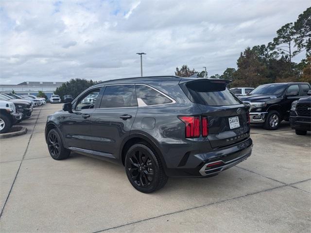 used 2021 Kia Sorento car, priced at $26,454