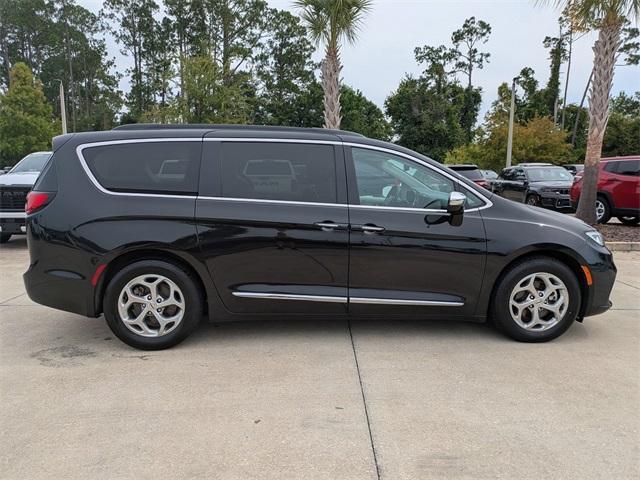 used 2023 Chrysler Pacifica car, priced at $28,454