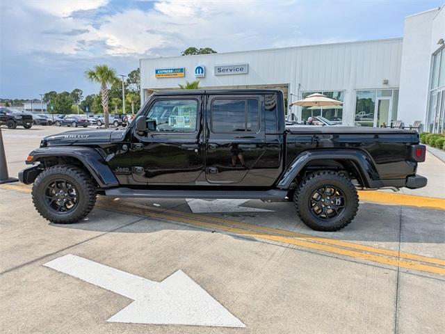new 2025 Jeep Gladiator car, priced at $50,405