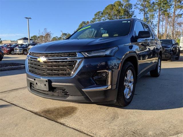 used 2022 Chevrolet Traverse car, priced at $25,454