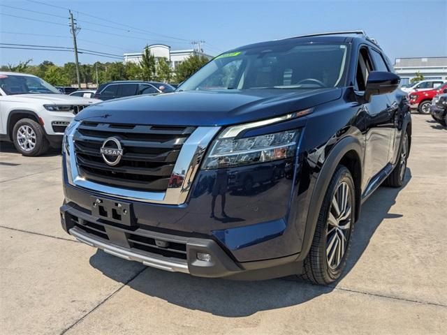 used 2022 Nissan Pathfinder car, priced at $36,394