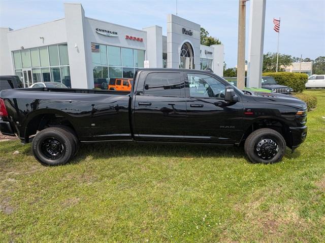 new 2025 Ram 3500 car, priced at $89,580