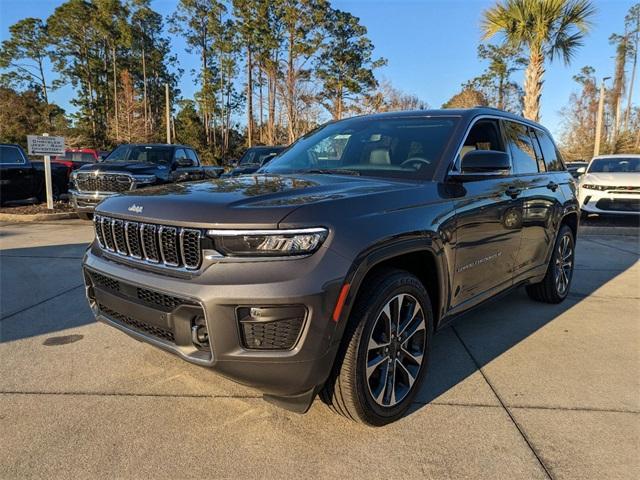 new 2025 Jeep Grand Cherokee car, priced at $59,385