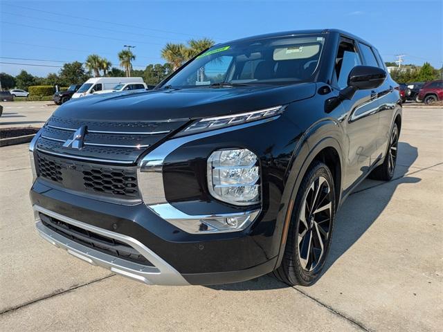 used 2024 Mitsubishi Outlander car, priced at $24,254