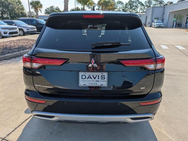 used 2024 Mitsubishi Outlander car, priced at $24,254