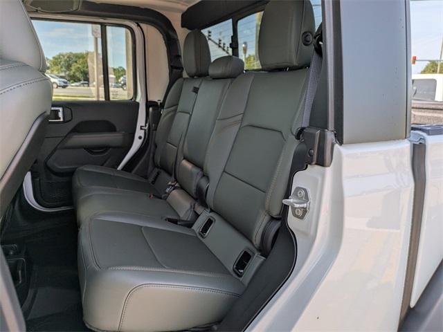 new 2025 Jeep Gladiator car, priced at $58,705