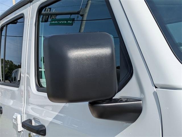 new 2025 Jeep Gladiator car, priced at $58,705