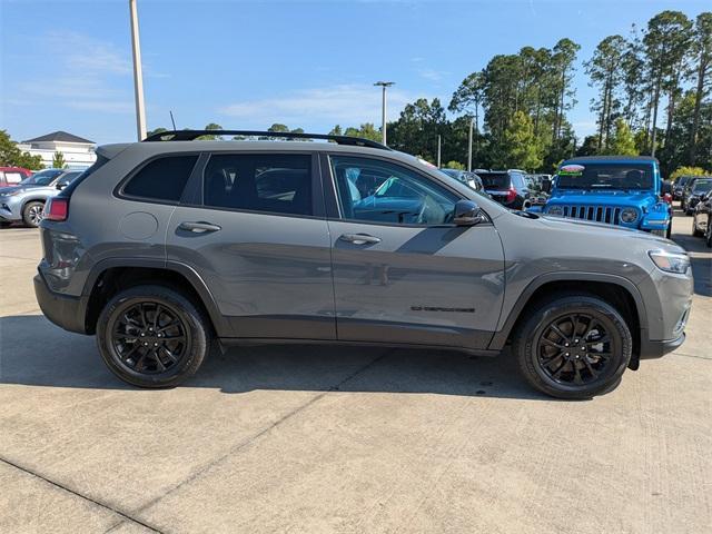 used 2023 Jeep Cherokee car, priced at $24,754