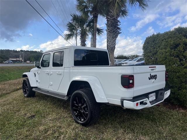 used 2023 Jeep Gladiator car, priced at $32,454