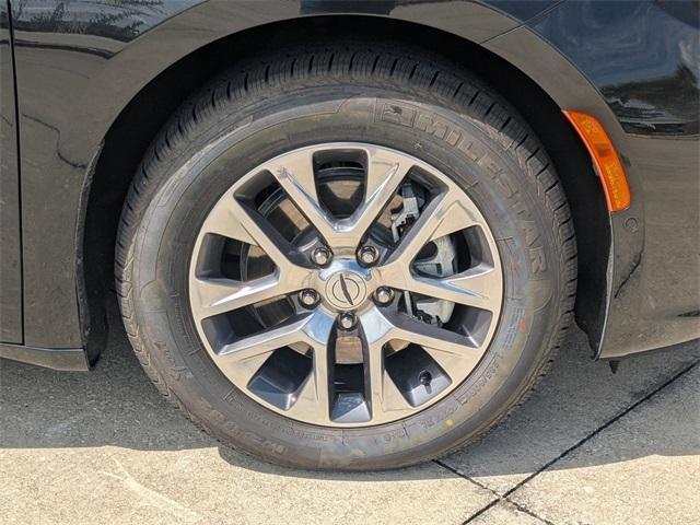 used 2022 Chrysler Pacifica Hybrid car, priced at $34,954