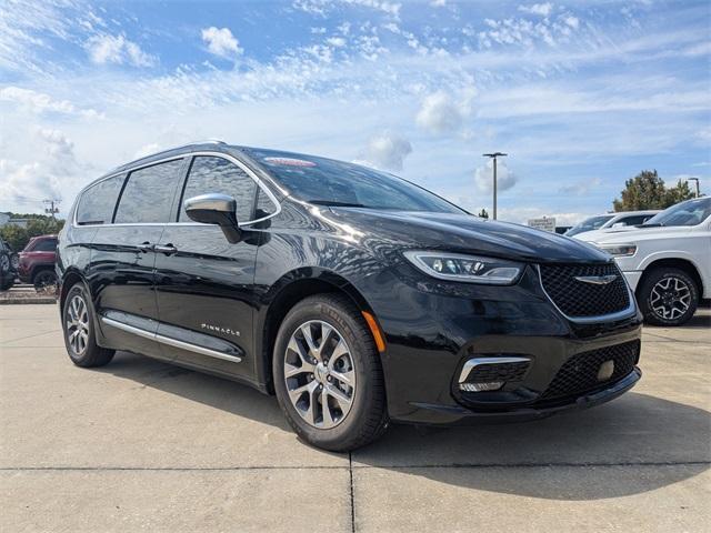 used 2022 Chrysler Pacifica Hybrid car, priced at $34,954
