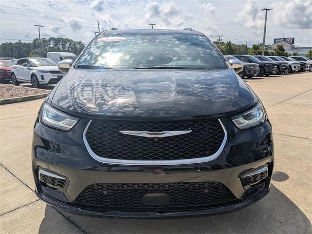 used 2022 Chrysler Pacifica Hybrid car, priced at $34,954