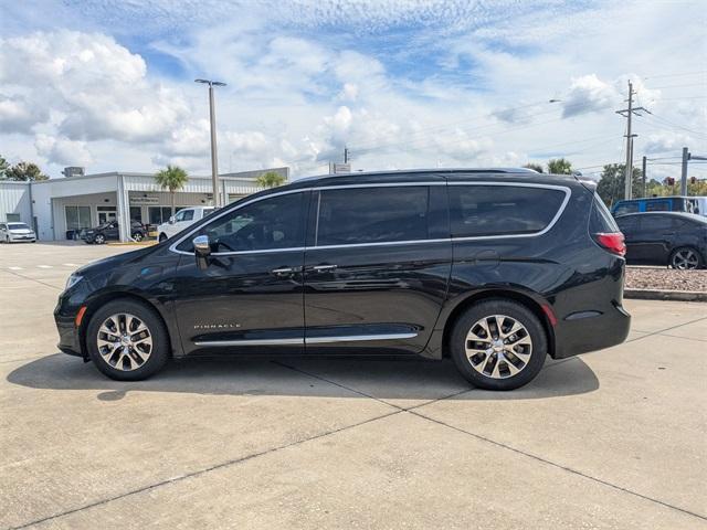 used 2022 Chrysler Pacifica Hybrid car, priced at $34,954