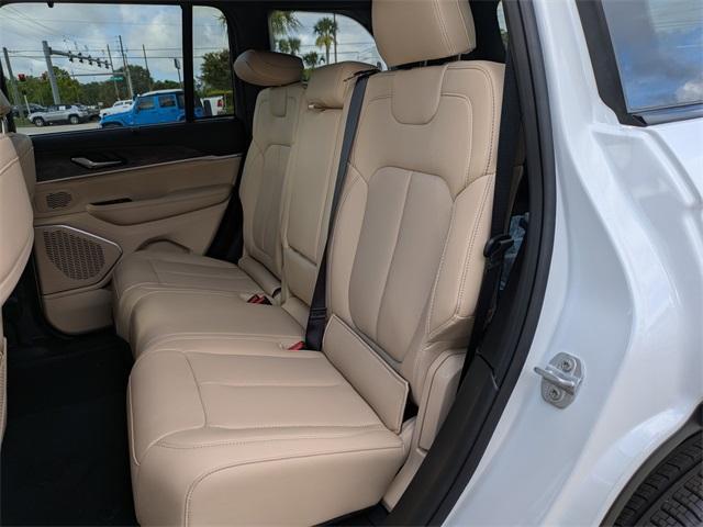 new 2025 Jeep Grand Cherokee car, priced at $57,835