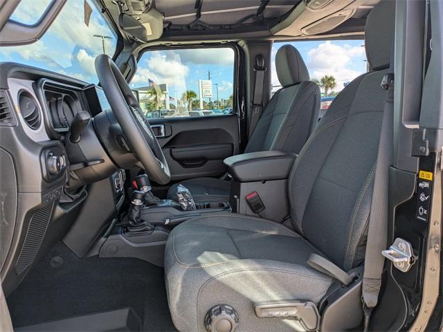 new 2025 Jeep Wrangler car, priced at $36,725