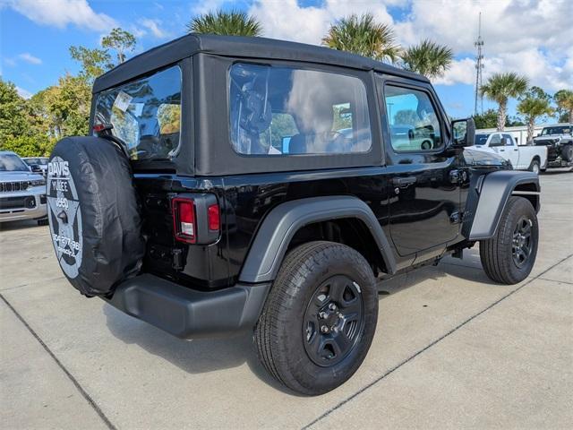 new 2025 Jeep Wrangler car, priced at $36,725