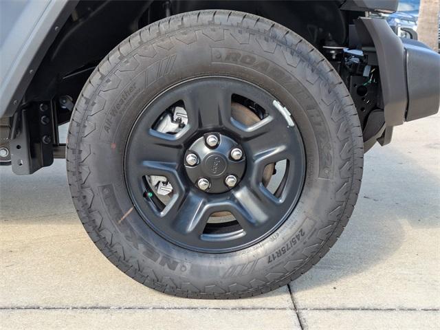 new 2025 Jeep Wrangler car, priced at $36,725