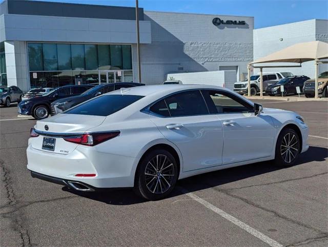 new 2025 Lexus ES 350 car, priced at $47,914