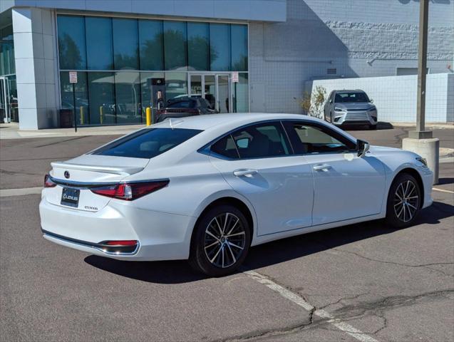 new 2025 Lexus ES 300h car, priced at $49,224