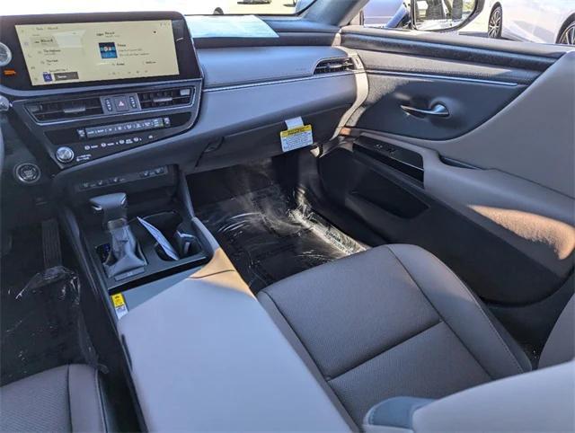 new 2025 Lexus ES 350 car, priced at $50,129