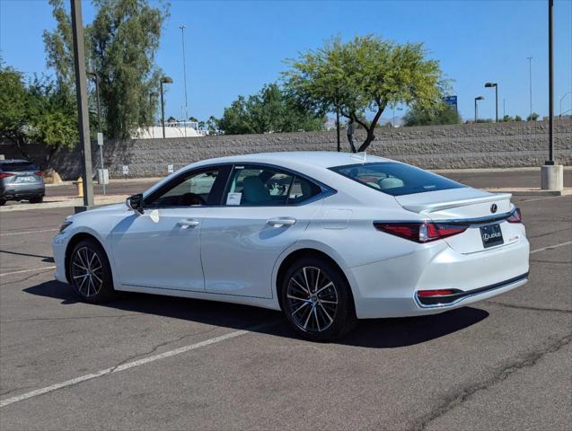 new 2025 Lexus ES 300h car, priced at $50,829