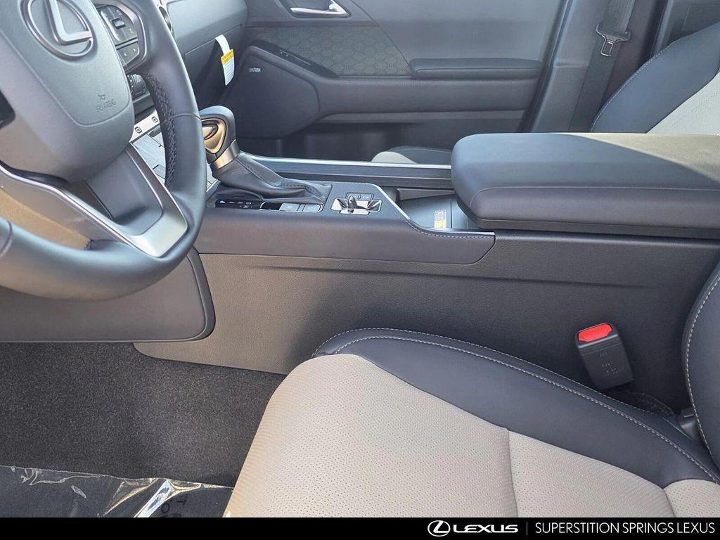 new 2025 Lexus GX 550 car, priced at $86,104