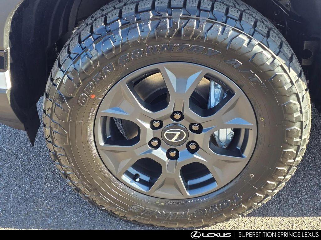 new 2025 Lexus GX 550 car, priced at $86,104