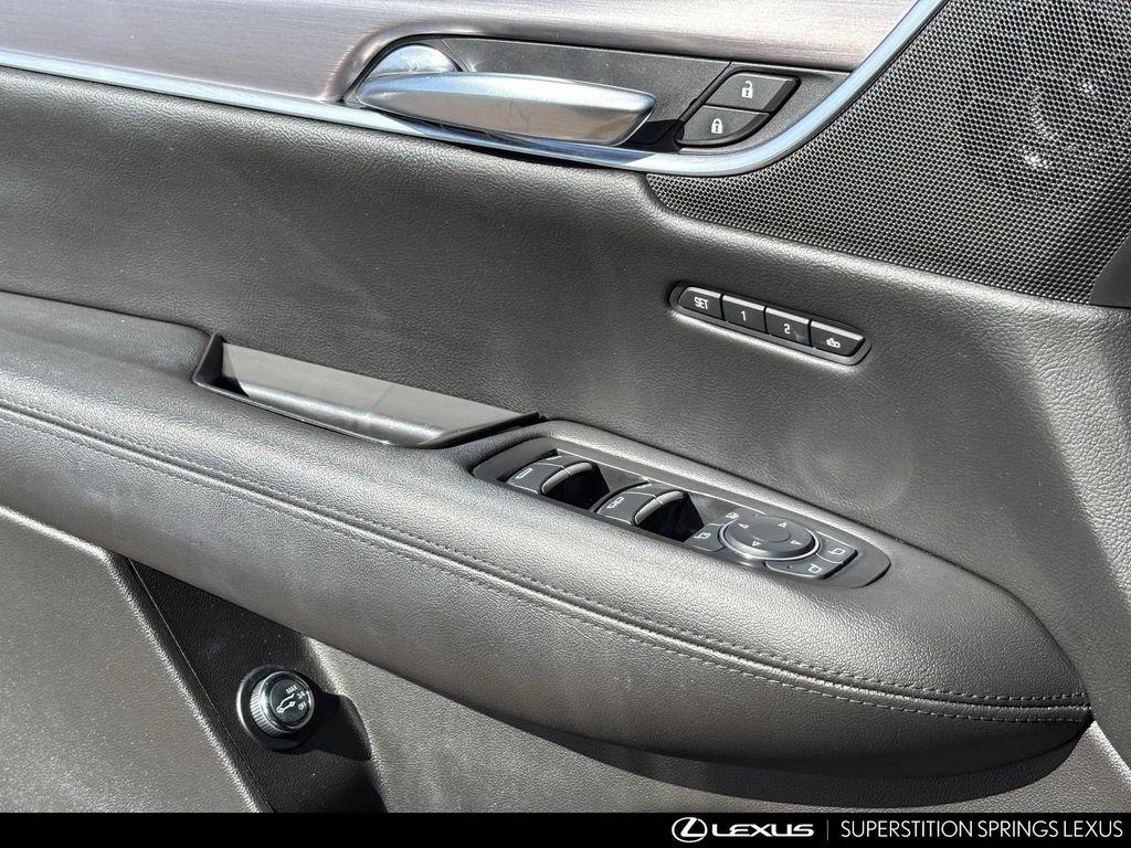 used 2017 Cadillac XT5 car, priced at $14,297