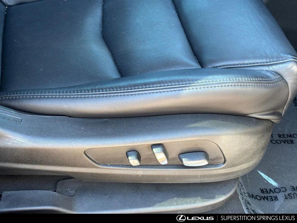 used 2017 Cadillac XT5 car, priced at $14,297