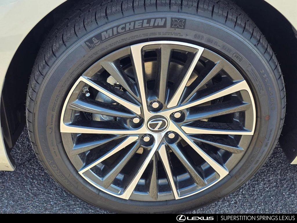 new 2025 Lexus ES 300h car, priced at $49,915