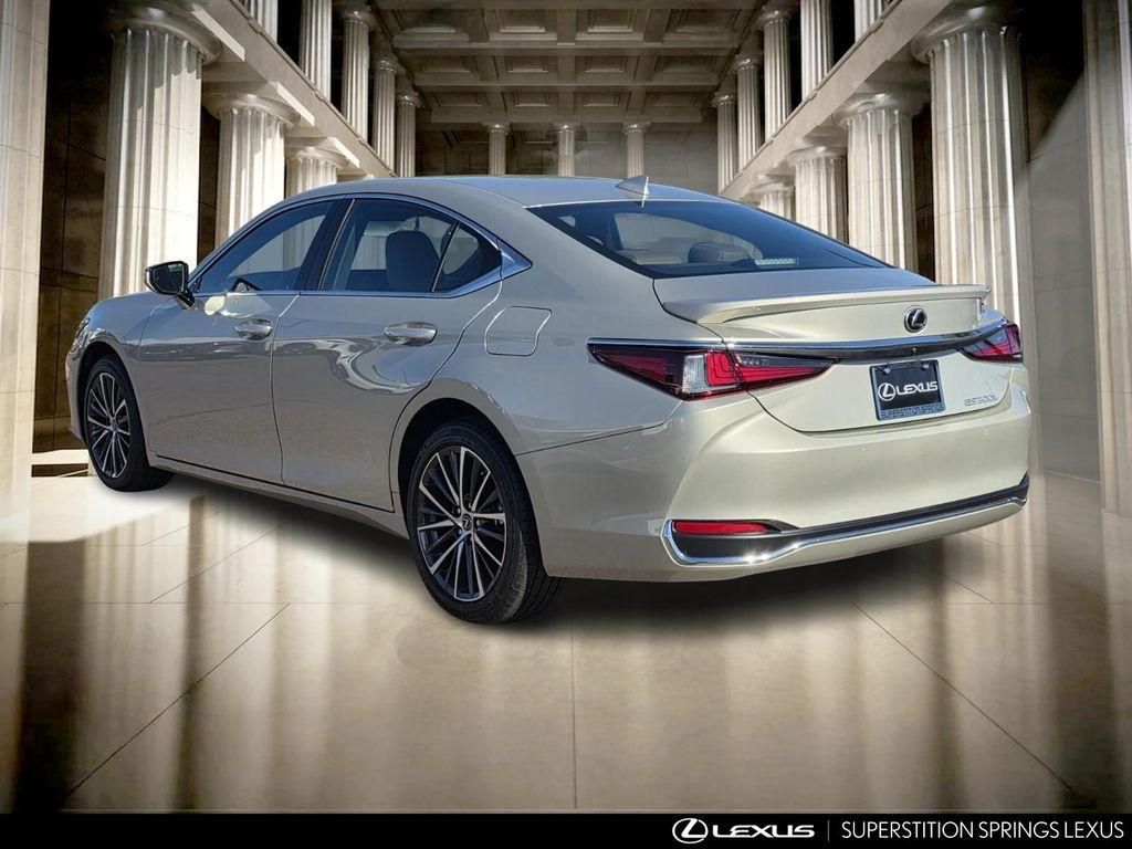 new 2025 Lexus ES 300h car, priced at $49,915