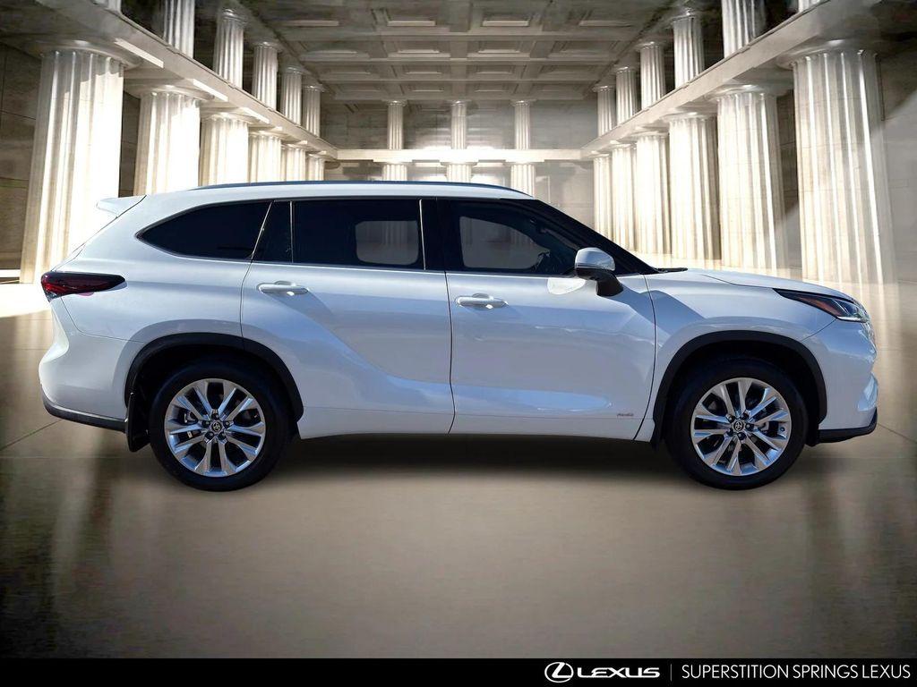used 2024 Toyota Highlander Hybrid car, priced at $47,895