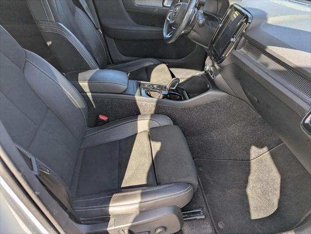 used 2019 Volvo XC40 car, priced at $24,538