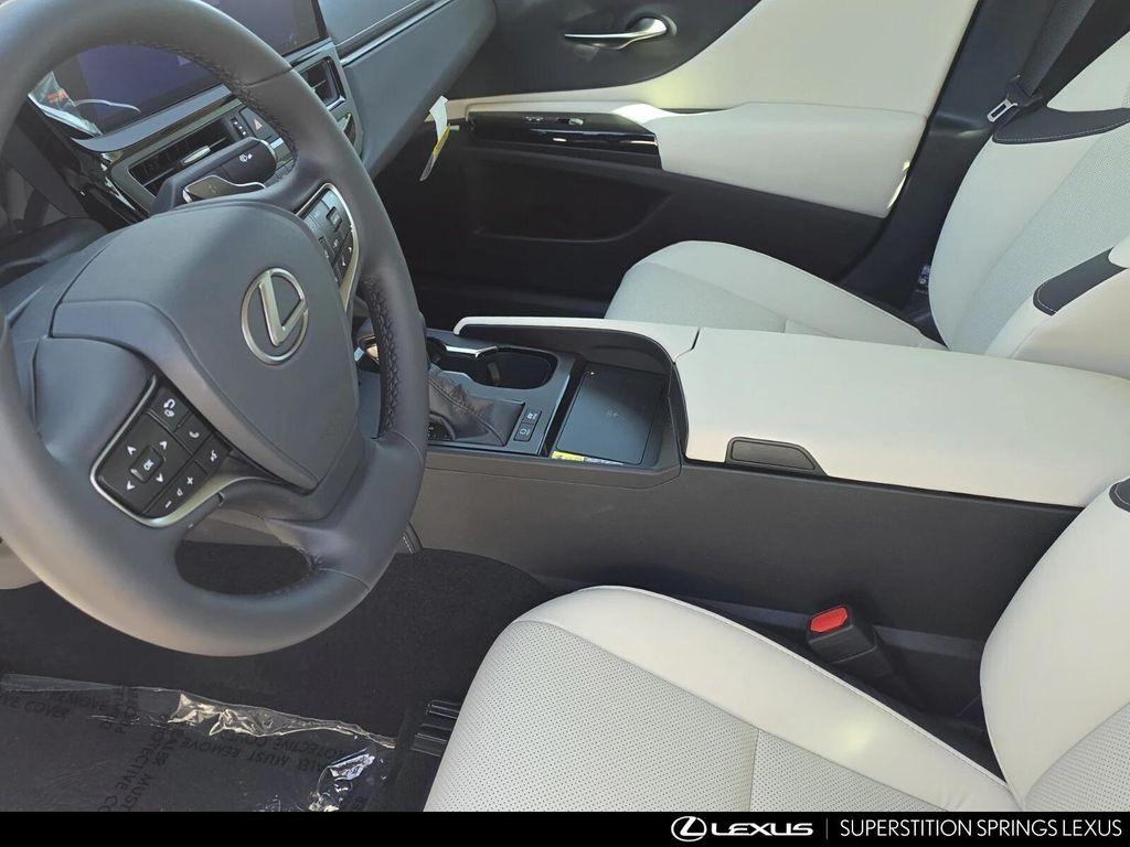 new 2025 Lexus ES 300h car, priced at $50,415