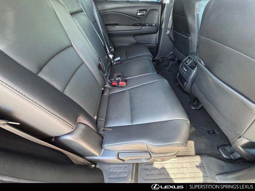 used 2021 Honda Pilot car, priced at $27,895