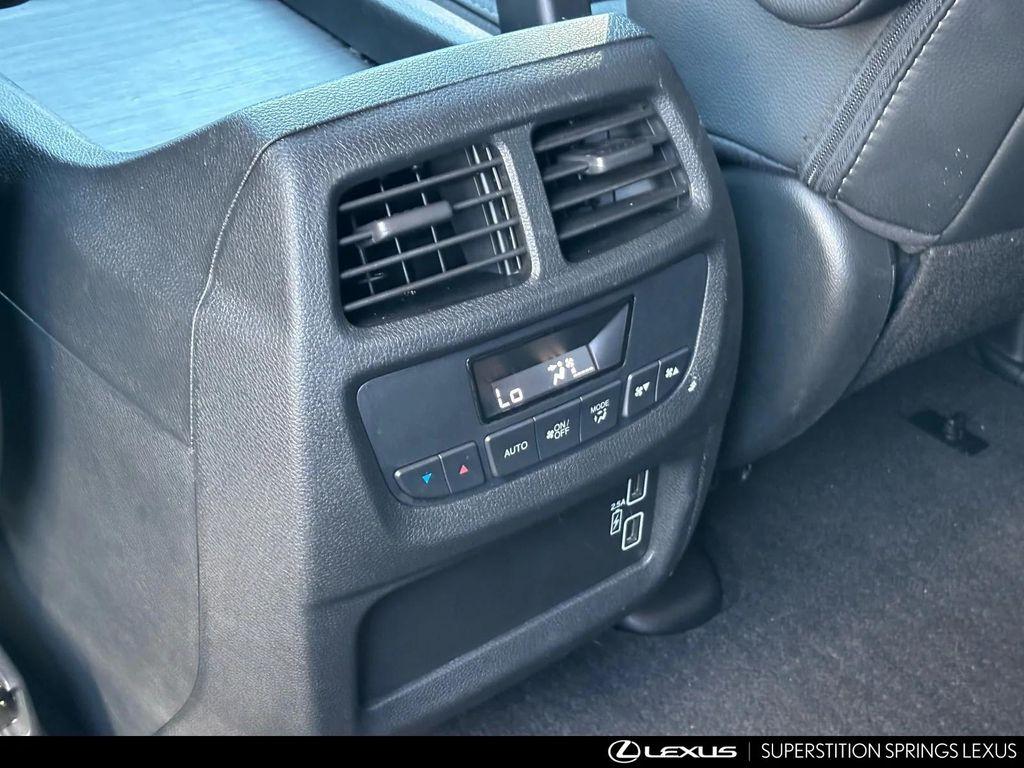 used 2021 Honda Pilot car, priced at $27,895