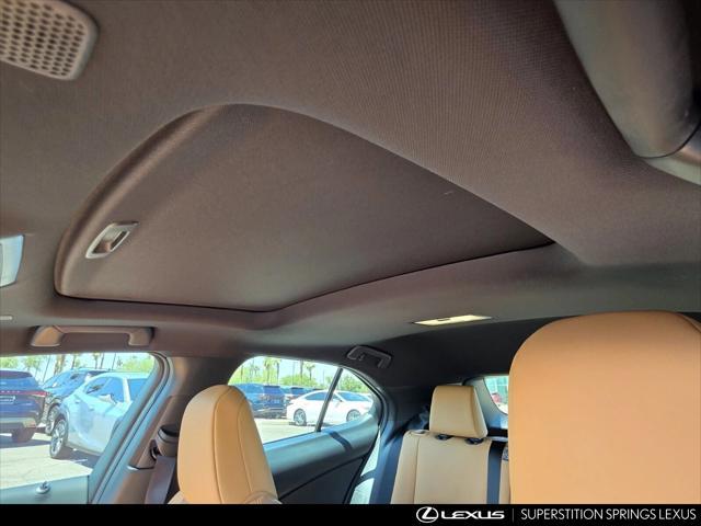 new 2025 Lexus ES 300h car, priced at $48,565