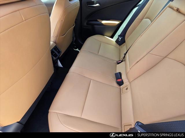 new 2025 Lexus ES 300h car, priced at $48,565