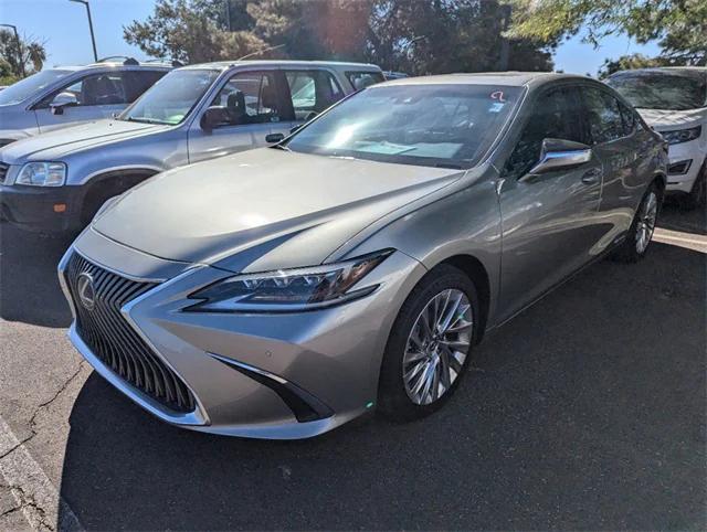 used 2020 Lexus ES 300h car, priced at $36,497