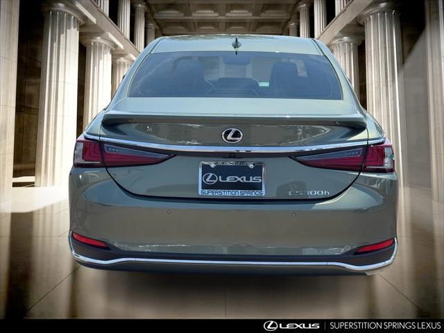 new 2025 Lexus ES 300h car, priced at $48,065
