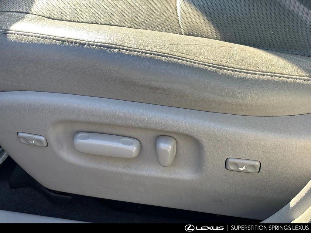 used 2013 Toyota Highlander car, priced at $16,795