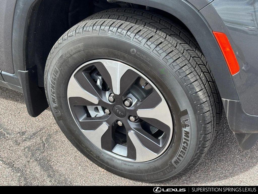 used 2025 Jeep Grand Cherokee 4xe car, priced at $45,738