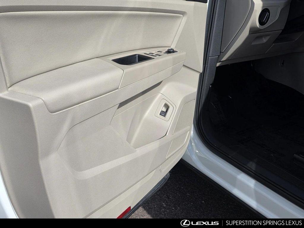 used 2019 Volkswagen Atlas car, priced at $19,394