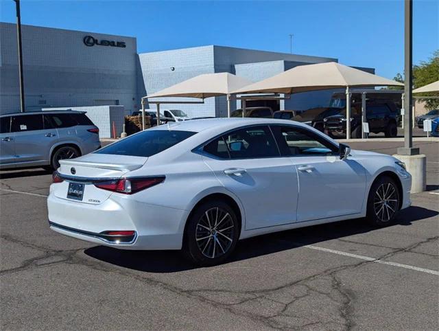 new 2025 Lexus ES 300h car, priced at $49,139