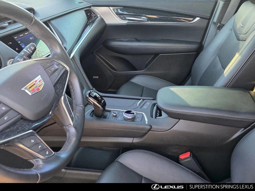 used 2021 Cadillac XT5 car, priced at $30,543